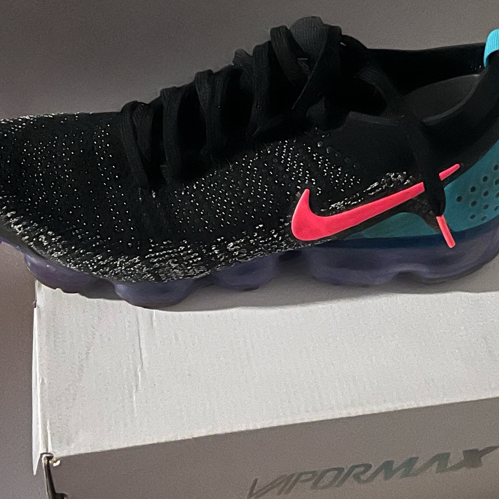 Nike Air VaporMax Flyknit Sneakers